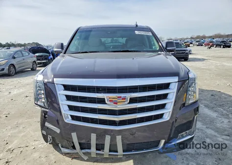 2018 Cadillac Escalade Premium Luxury z USA, uszkodzony, nr VIN 1GYS3CKJ8JR260404